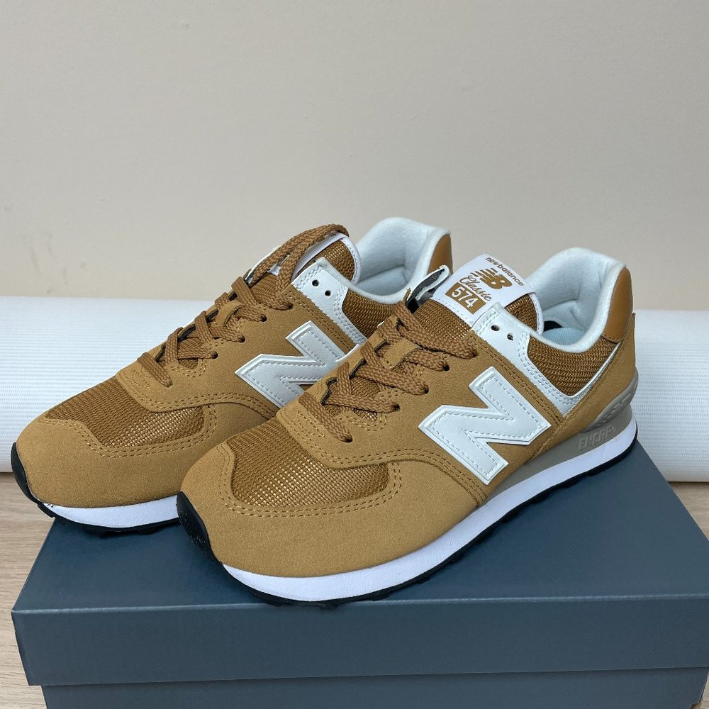 New Balance 574 Men - Tan